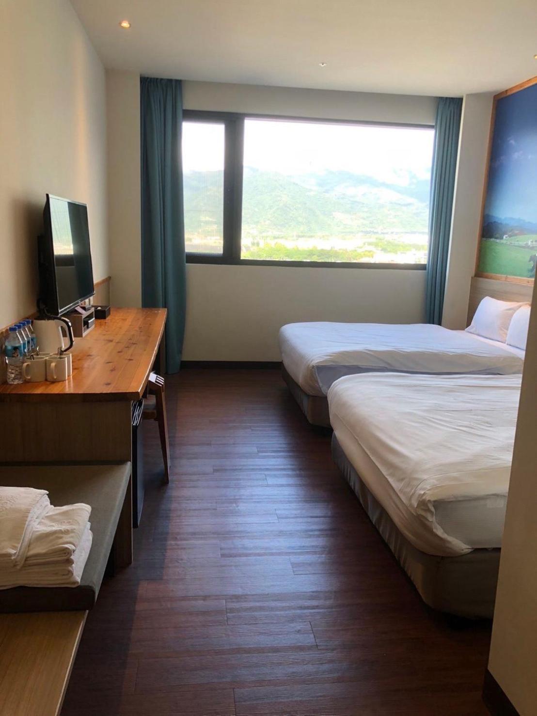 Hotel 綺麗商旅園區館 à T'ai-tung Extérieur photo