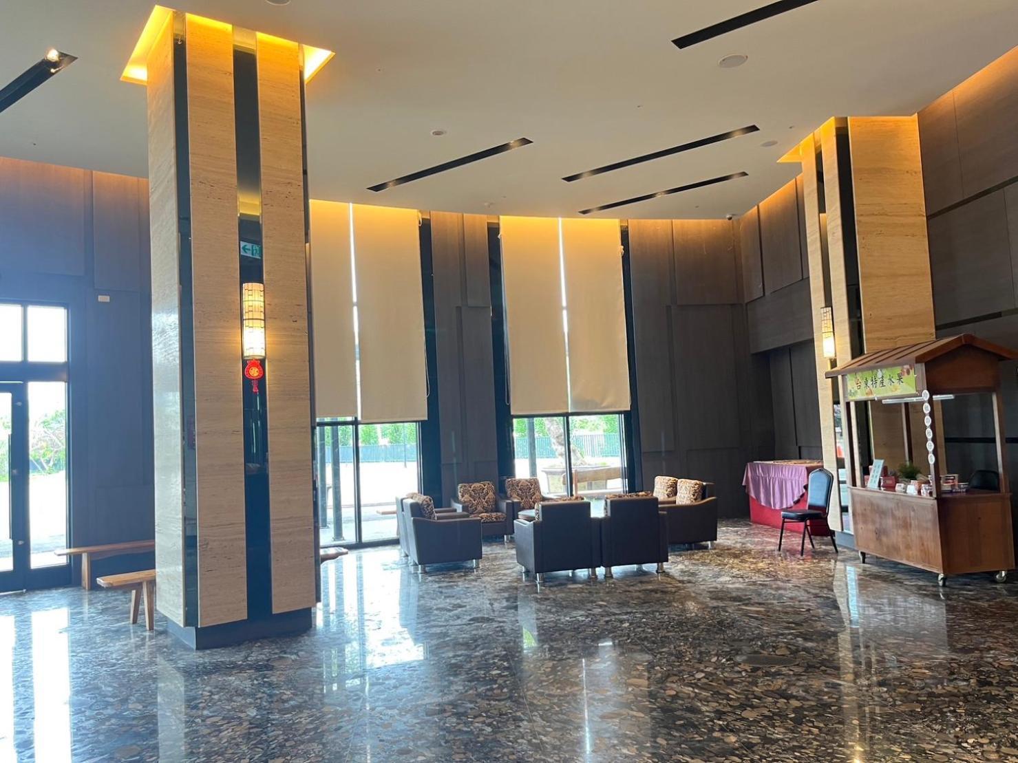 Hotel 綺麗商旅園區館 à T'ai-tung Extérieur photo