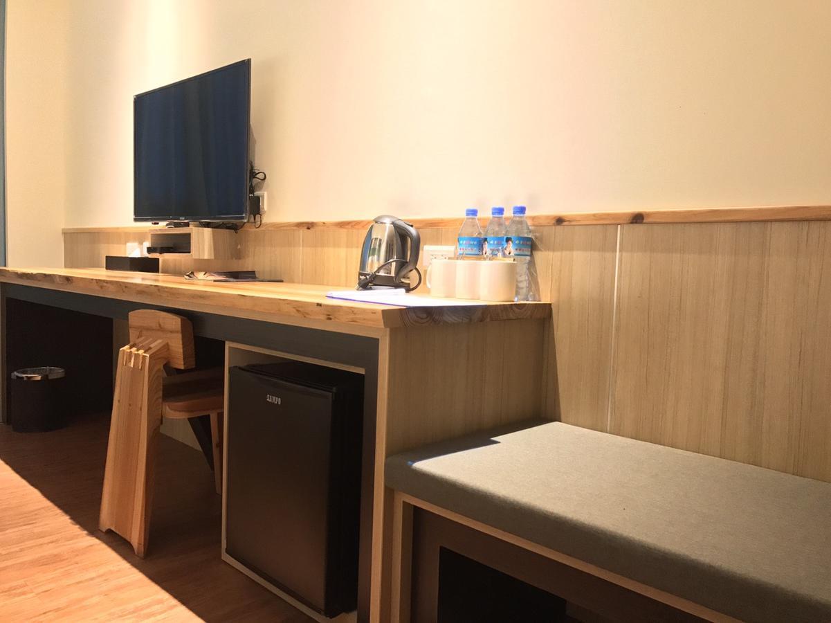Hotel 綺麗商旅園區館 à T'ai-tung Extérieur photo